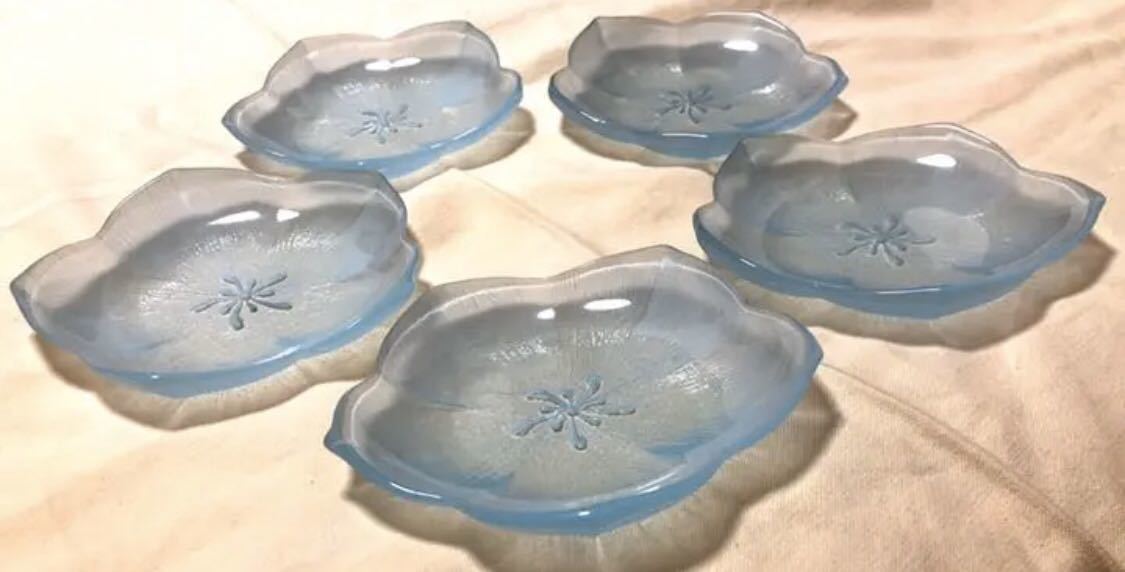 未使用　陶磁器　ガラス　食器　花形　小皿　5枚セット_画像3