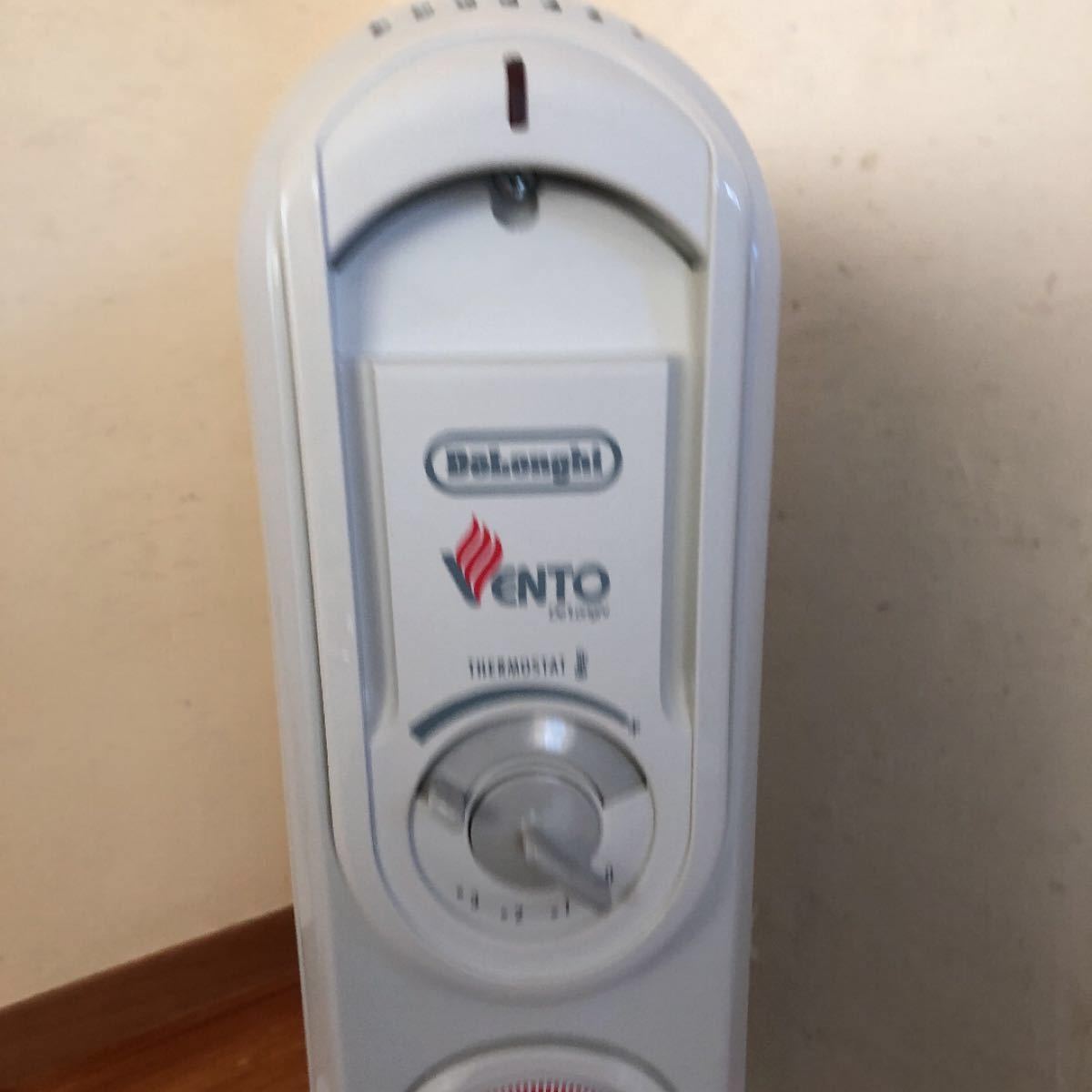 DeLonghi オイルラジエターヒーター 【3~8畳用】 V550912EFS デロンギ デロンギオイルヒーター