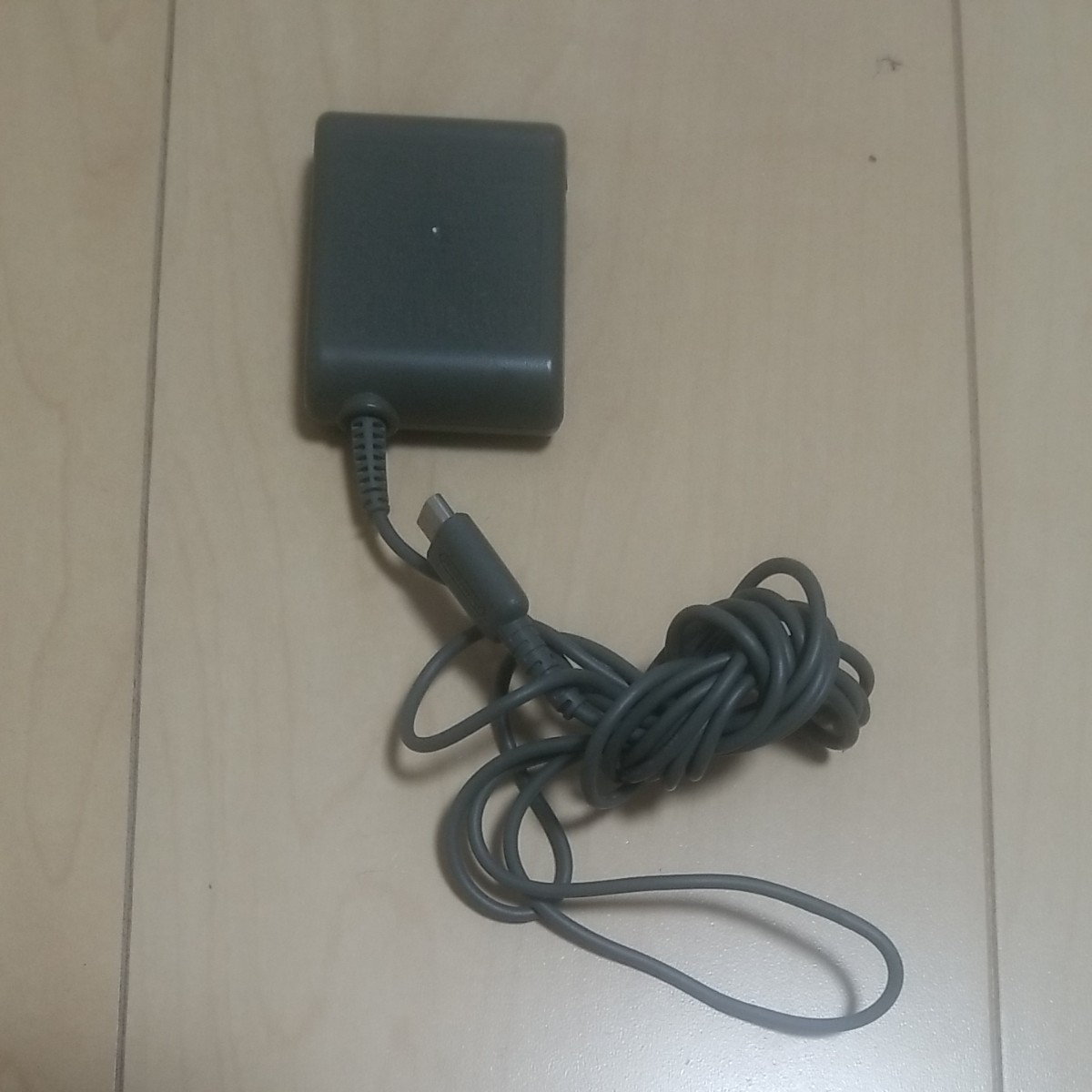 DS Lite  充電器  DSライト ACアダプター  任天堂