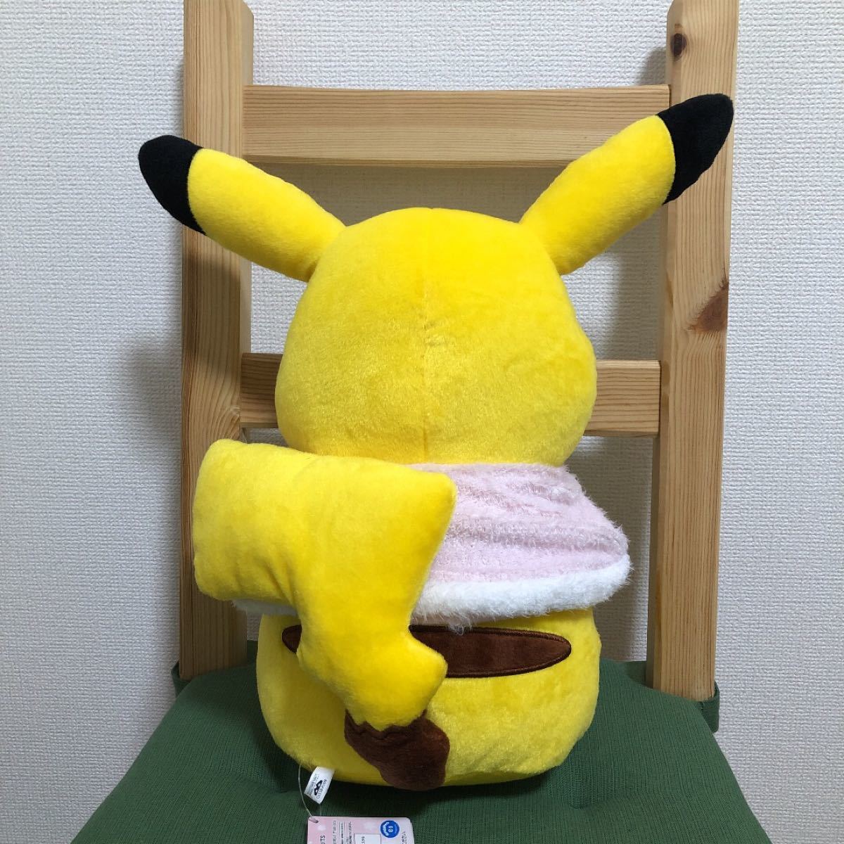 ピカチュウ　ポケットモンスターめちゃでかぬいぐるみ〜ウィンターピカチュウ〜