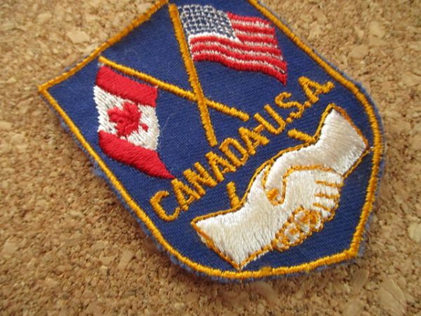 70s アメリカ カナダ 友好 USA canada 国旗 刺繍 ワッペン ビンテージ/星条旗シェイクハンド握手パッチ エンブレム 紋章 アメカジ カスタム_画像2