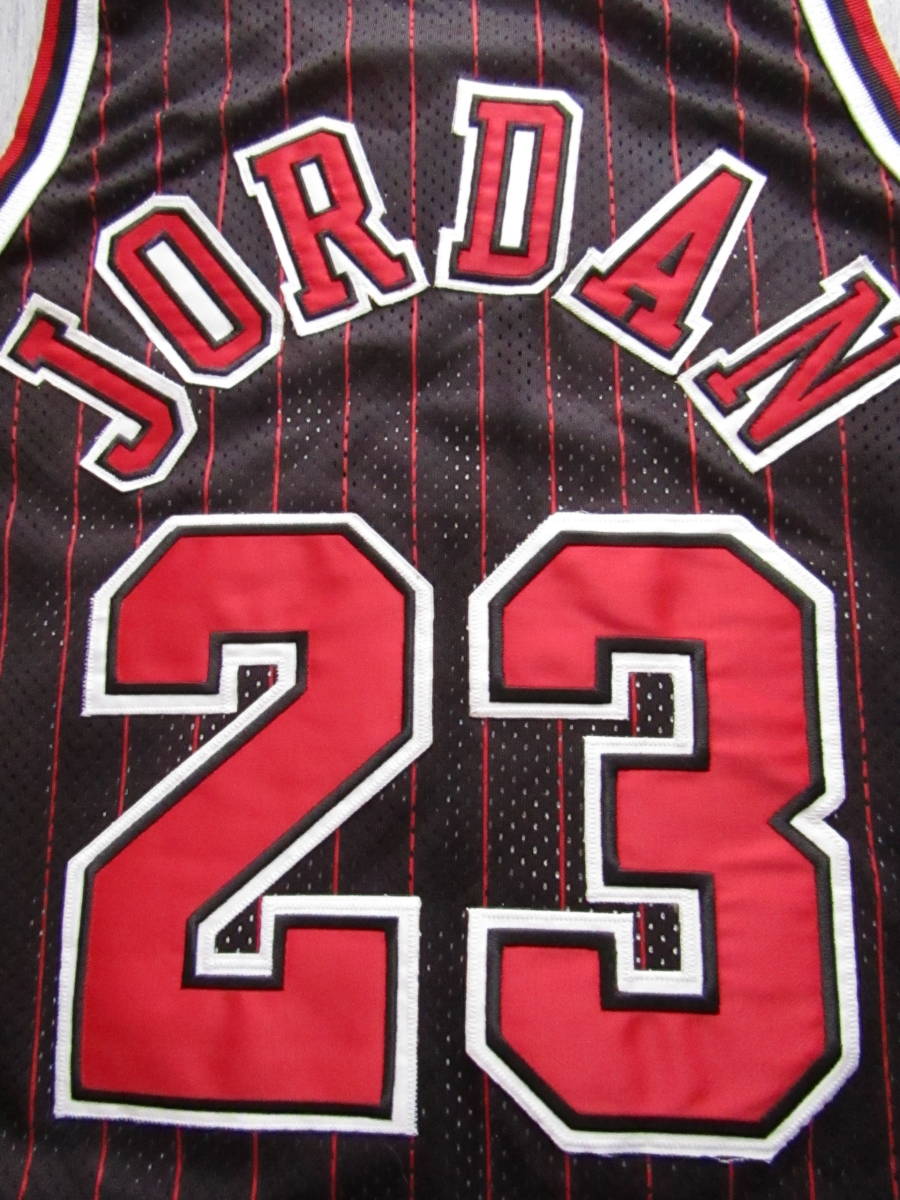 ■良品 90s NBA　BULLS マイケル・ジョーダン JORDAN　ユニフォーム　オーセンティック　ジャージ　チャンピオン製　当時物　刺繍