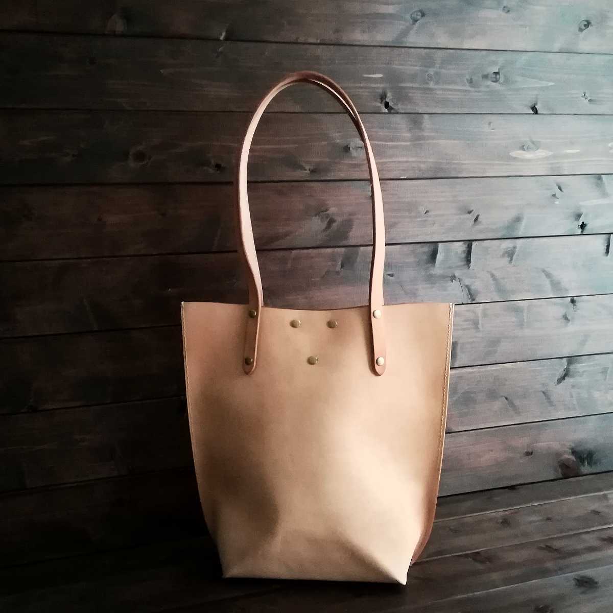 [ Tochigi leather . made cow leather. tote bag ] cow leather leather original leather compact simple natural raw . handbag hand made 