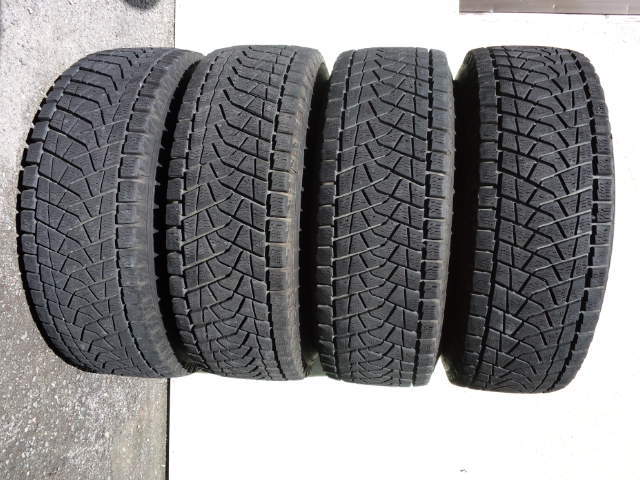 BRIDGESTONE NR979 4WD 8J -0 6H139.7社外アルミ 285/75R16スタッドレスブリヂストンDM-Z3 LAND FJ CRUISERクルーザー 80ランクルサファリ_画像7