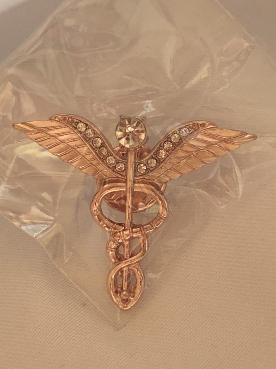 Medical Symbol Caduceus Stethoscope RN Nursing Badge Brooches Lapel Pin for Registered Nurse Doctor Rod of Asclepius Emergency medical care 