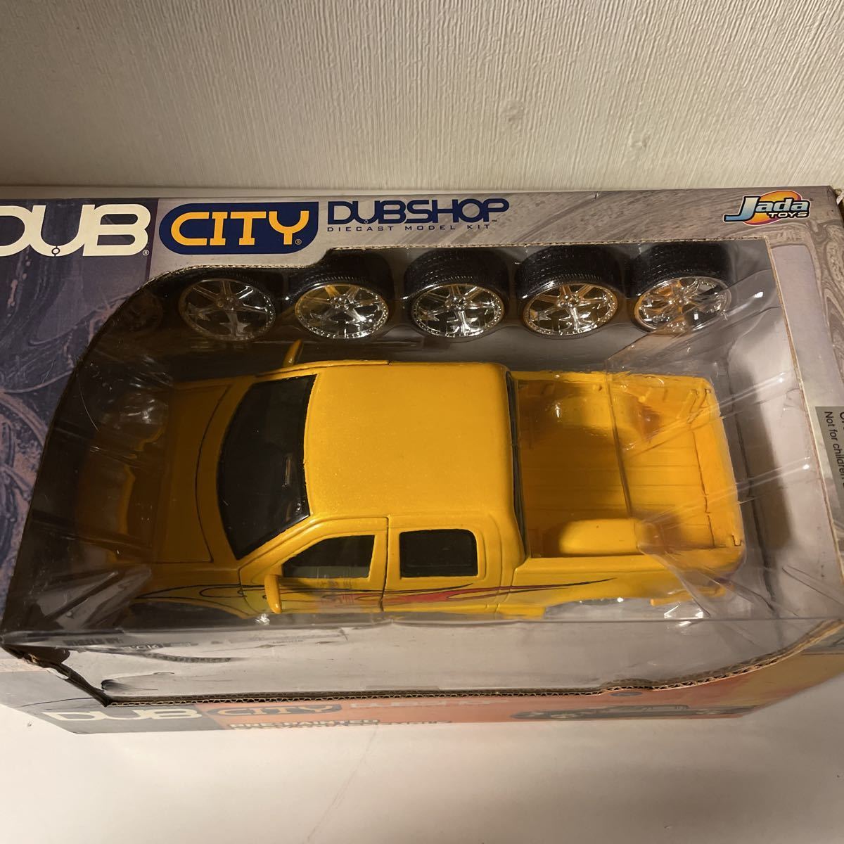 Jada ジェイダ Dub City Ford F150 フォード　モデルキット　1/24_画像4