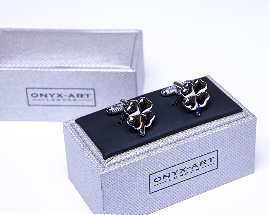 ◆カフスボタン ONYX-ART LONDON CK1103 FOUR LEAF CLOVER CUFFLINCS 美しくシルバー願い事がかないます四つ葉のクローバー・・♬～_画像3