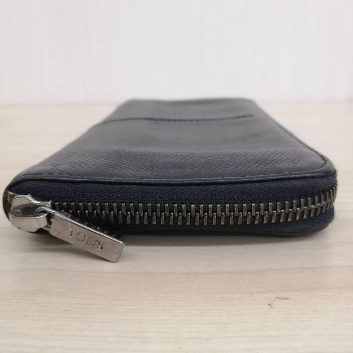 [*book@11] Tod's TODS blue black leather round fastener round Zip long wallet XAMACHA1400DOU118X home storage long-term storage 