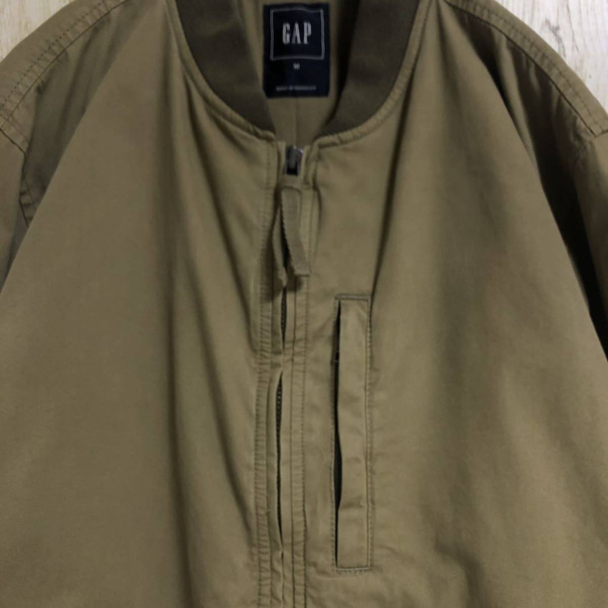 【オススメ】GAP ギャップ MA-1 コットン フライトジャケット ブルゾン ベージュ M 古着