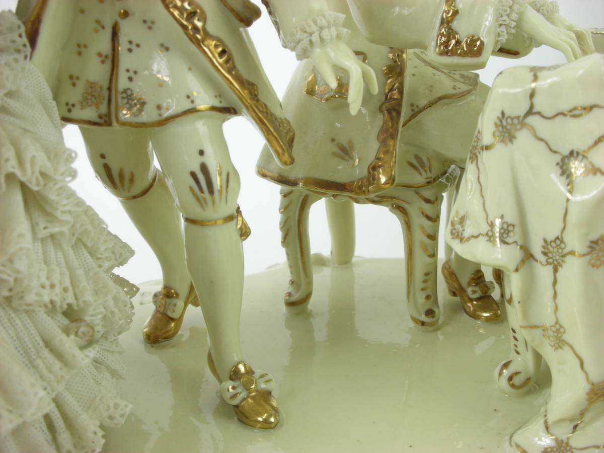 アンティーク19世紀ドイツ　ドレスデン　舞踏会で踊る男女　大型置物（横42.7ｃｍ）★西洋骨董　西洋彫刻　西洋陶器