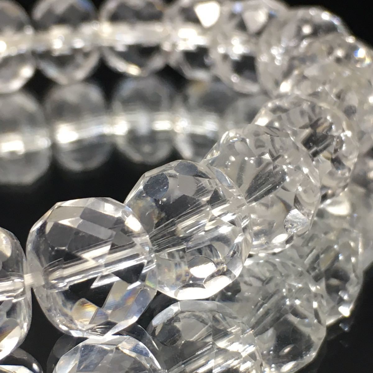 《No.444》多面ダイヤカット　ブラジル産水晶　9.5×7.7mm珠 16cm_画像2