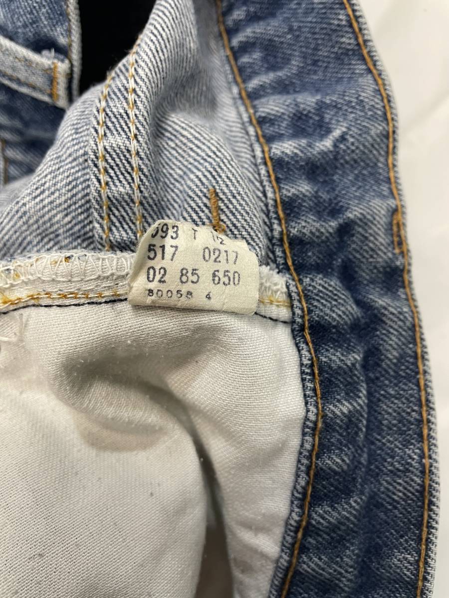 古着 1827 W32 デニム パンツ ビンテージ 80 70 60 USA vintage リーバイス Levi's ジーンズ 517 オレンジ ダメージ ヒゲ _画像5