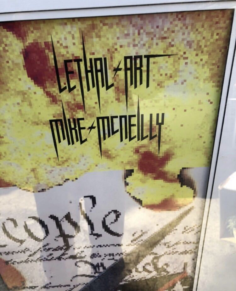 lethal art mike mcaeilly アートポスター　直筆　サイン　額サイズ　126×85 内サイズ　66.5×101_画像2