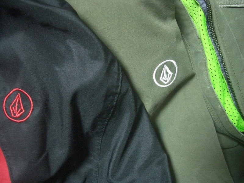 送料込 VOLCOM ボルコム 上下セット サイズS USED グリーン 送料込 VOLCOM ボルコム 上下セット サイズS USED グリーン