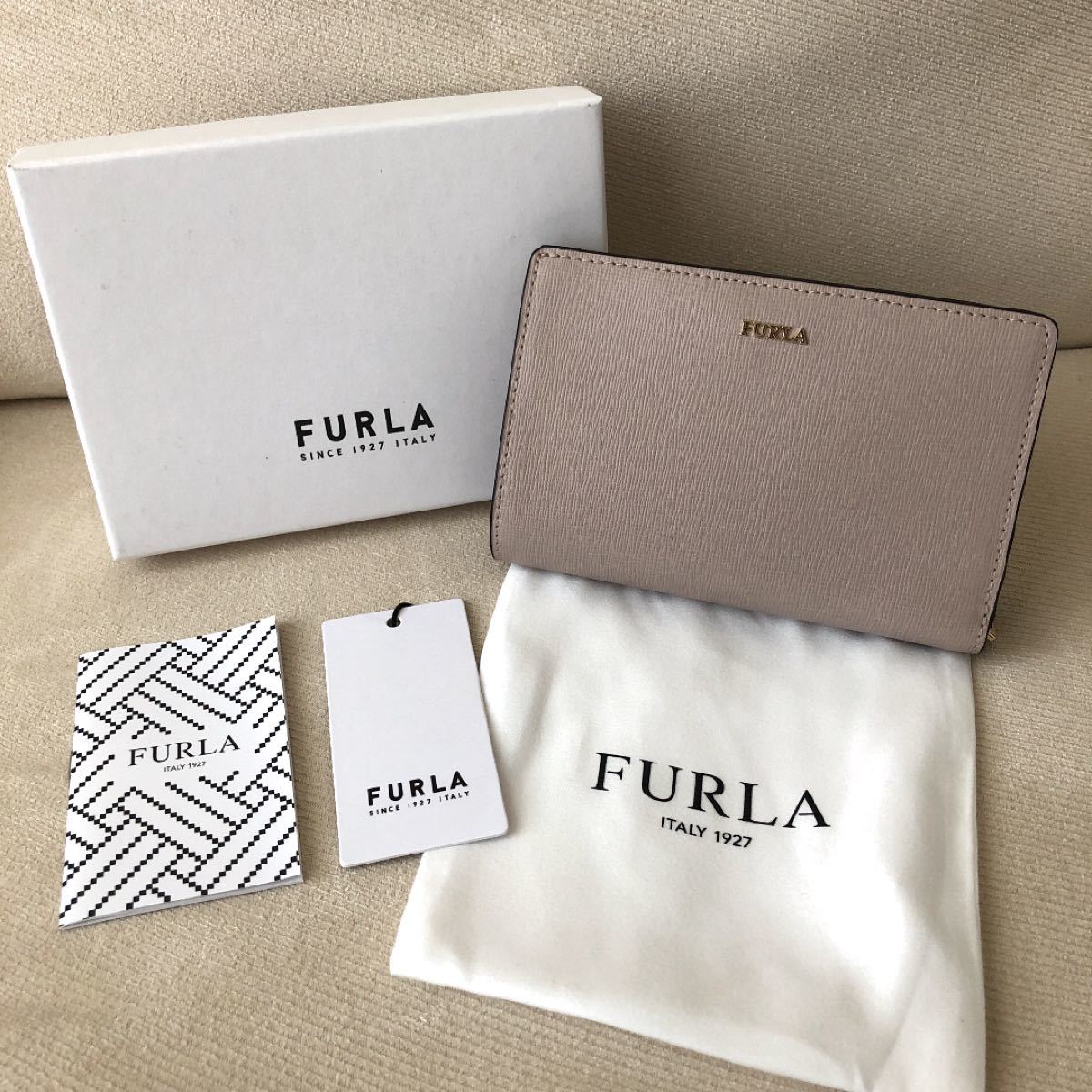 付属品全て有り 新品 FURLA バビロン 二つ折り財布 ダリアベージュ