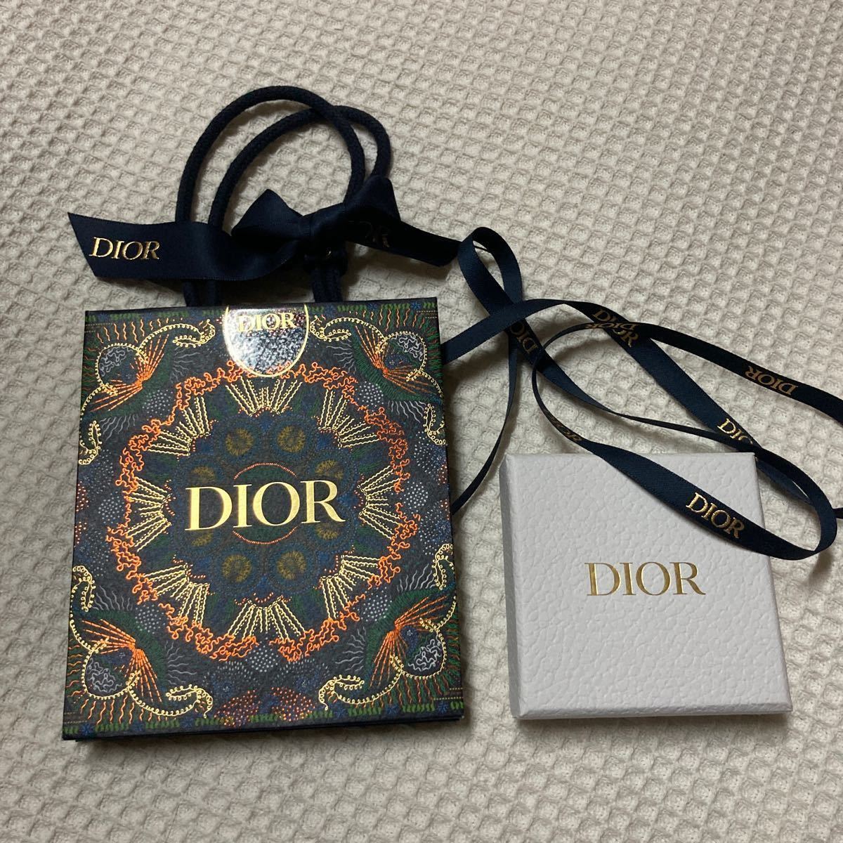 ディオール 紙袋 空箱 2020 クリスマス限定 リボン アクセサリー ボックス Dior クリスマス 限定 ケース ショップ袋 ショッパー