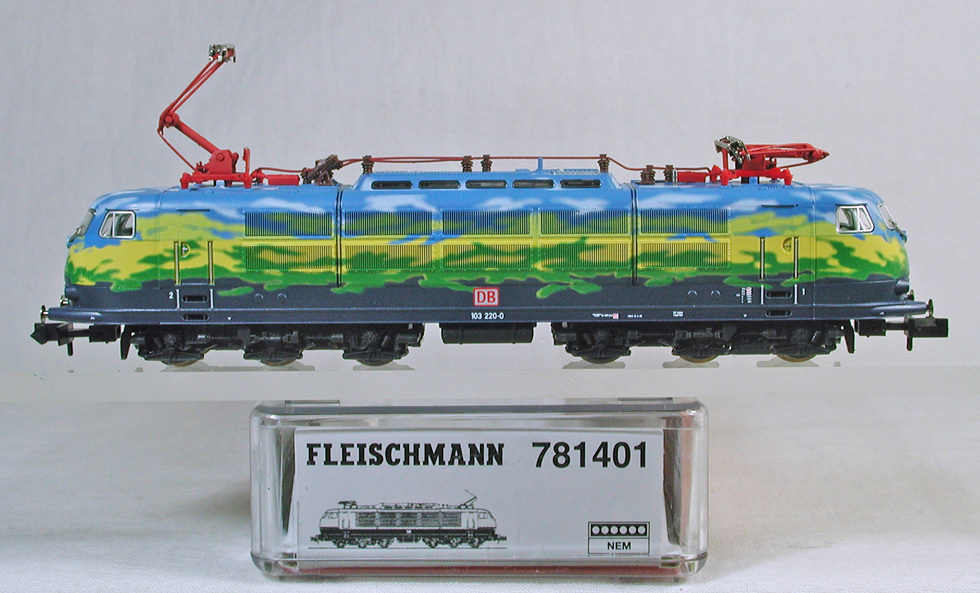 FLEISCHMANN #781401 ＤＢ-ＡＧ（ドイツ鉄道） ＢＲ１０３.１型電気機関車　Touristikzug塗装