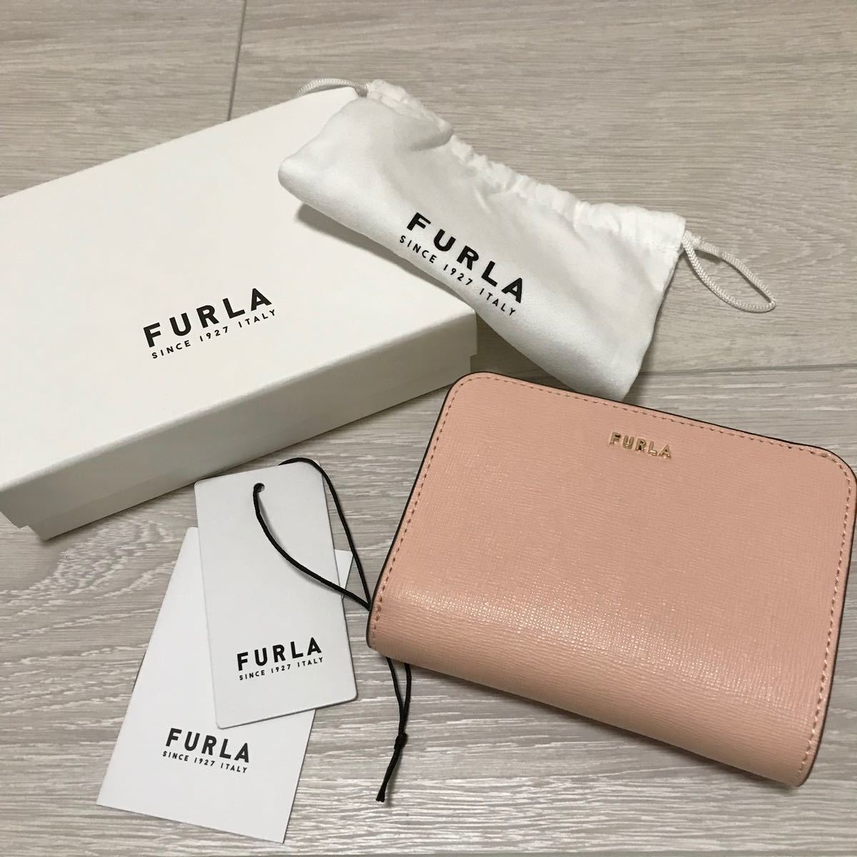 【新品】 FURLA フルラ 二つ折り財布