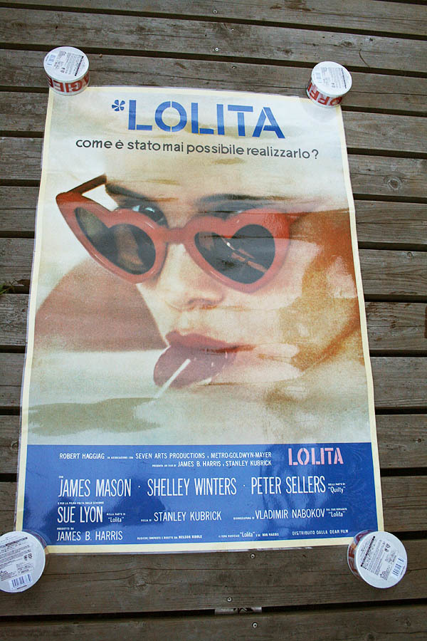 レア! LOLITA(1962年度版) 大型 ポスター 100cm x 68.5cm (90年代再販品) 90年代後半にLONDONで購入 ラミネート加工済 (ロリータ)