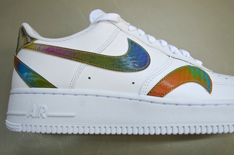 新品未使用 NIKE ナイキ AIR FORCE 1 07 LV8 エアフォース1 新品未使用 NIKE ナイキ AIR FORCE 1 07 LV8 エアフォース1