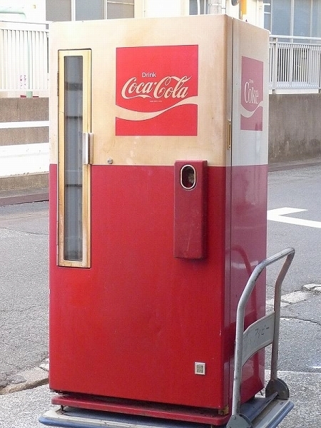 レトロコカ・コーラ冷蔵庫！-