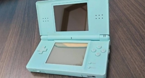 ジャンク品　ニンテンドーDS lite ミントグリーン