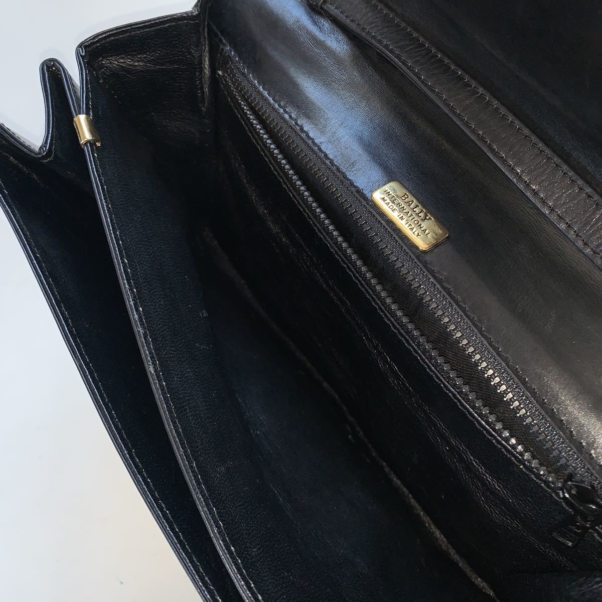 送料無料】bally バリー レア品 ショルダーバッグ 本革 レザー 斜め
