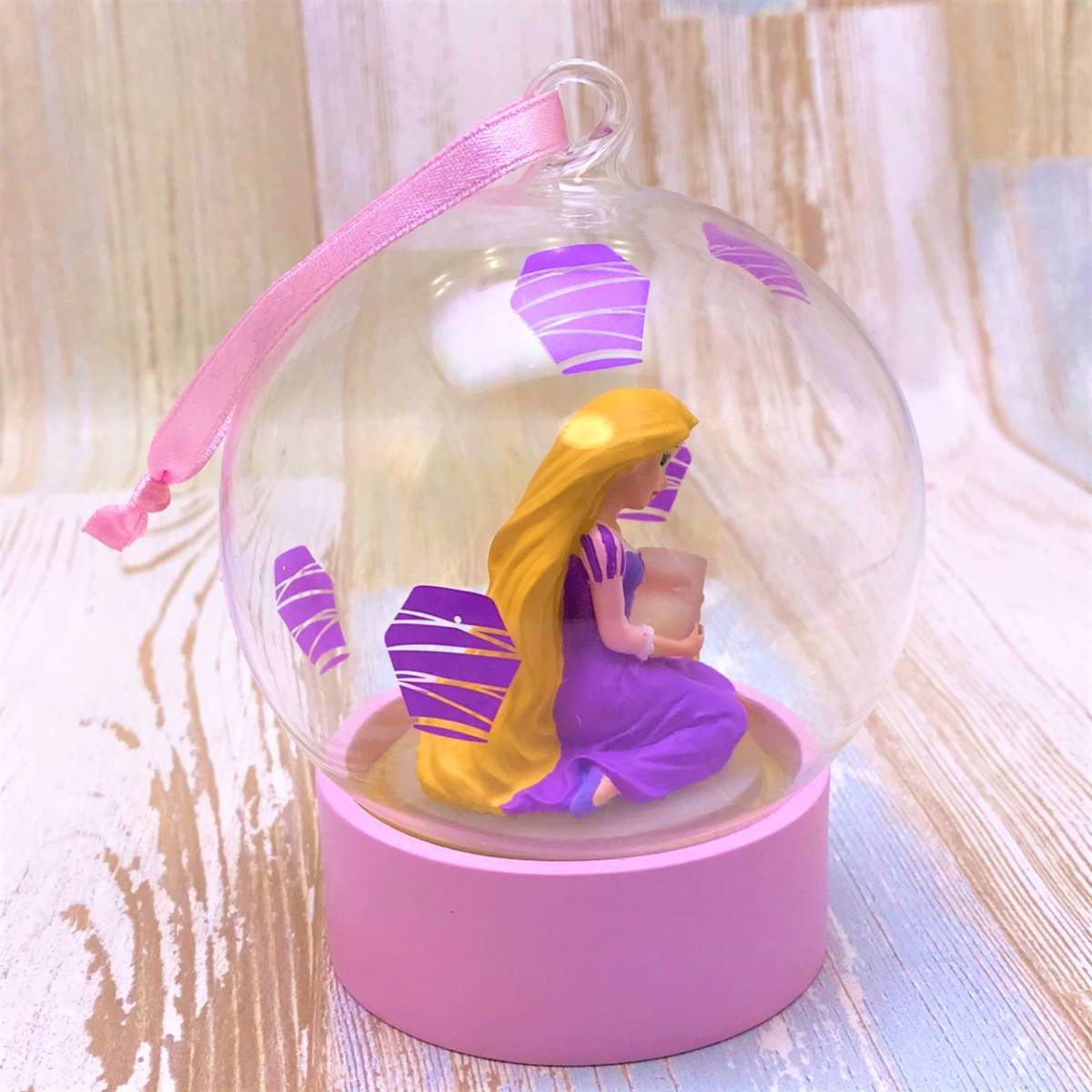 ヤフオク レア 塔の上のラプンツェル Tangled ガラスドー ヤフオク レア 塔の上のラプンツェル Tangled ガラスドー