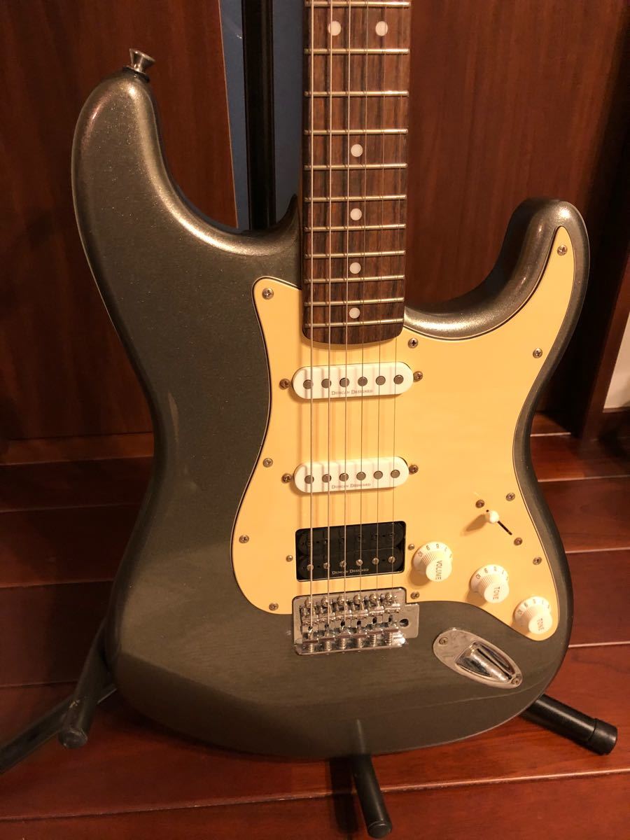 SQUIER VINTAGE MODIFIED SSH STRATOCASTER duncan designed SQUIER VINTAGE MODIFIED SSH STRATOCASTER duncan designed