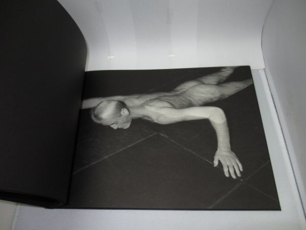 D2 7 写真集carl Lagerfeld カールラガーフェルドbodywave Waterdance 肉体美 シャネルディレクター大型本希少本日本代购 买对网