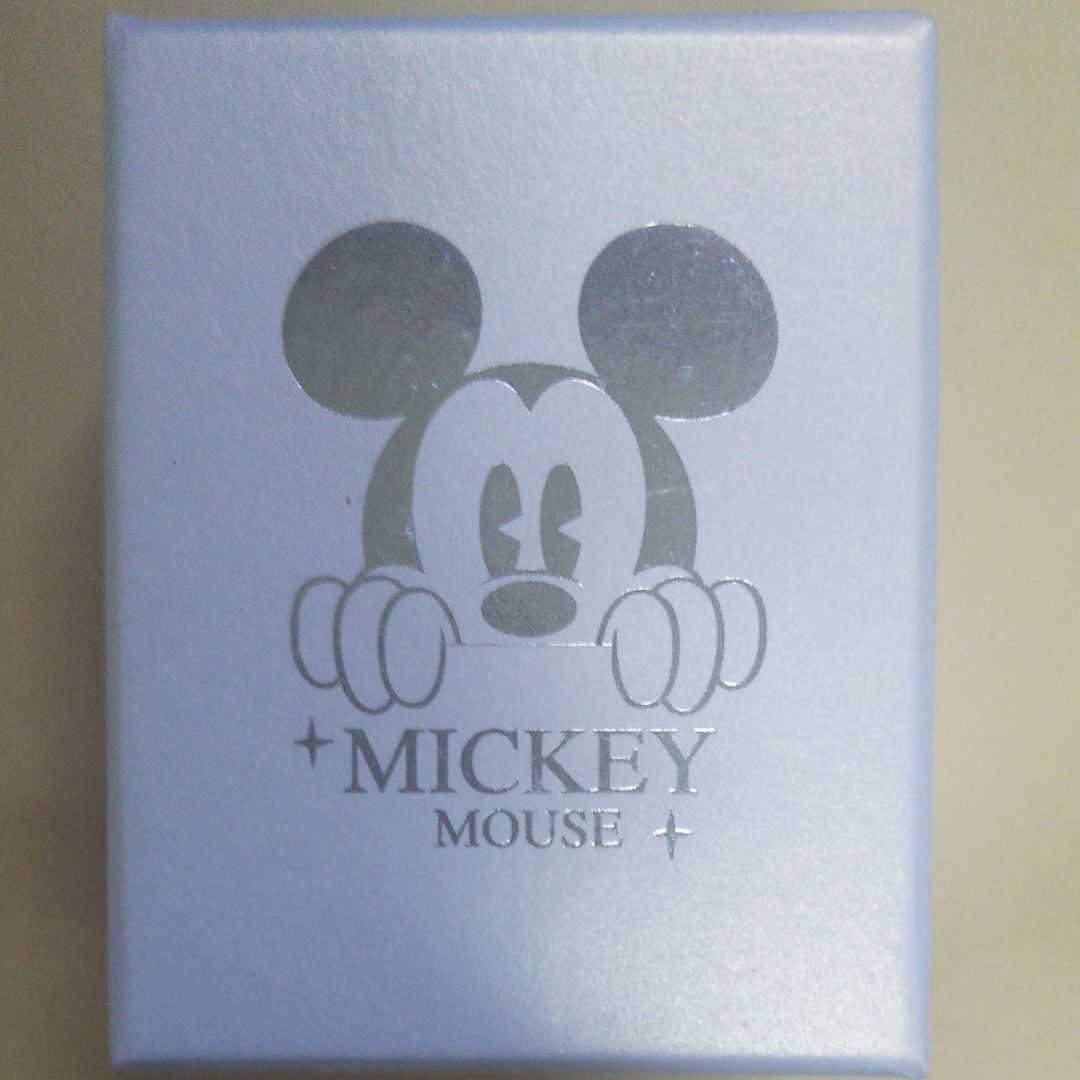【値下げしました】現品限り　ミッキーマウス腕時計  ディズニー限定モデル　レディース　ピンク