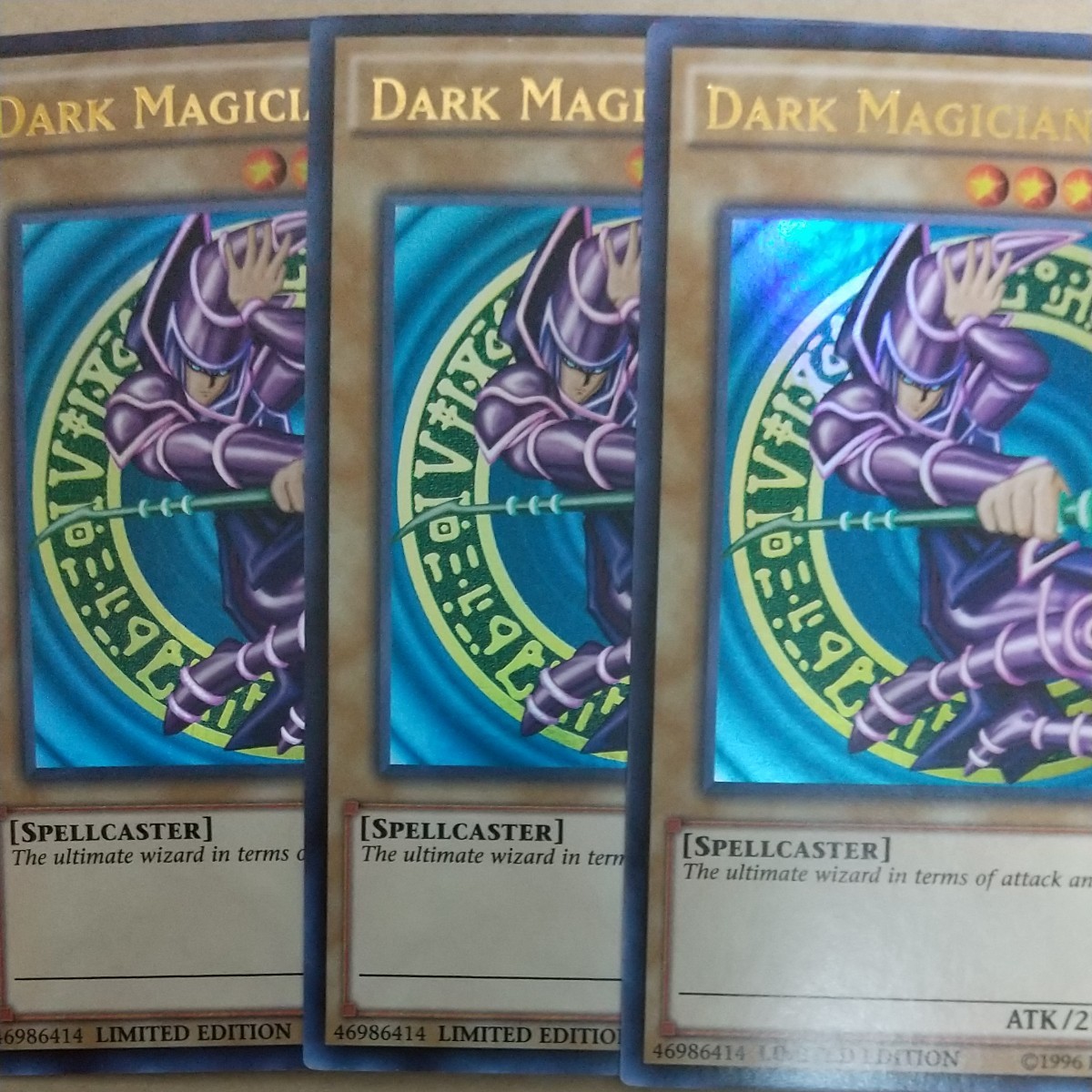 遊戯王 ブラック・マジシャン 三枚 初期絵柄 ウルトラレア 英語 ct13 EN003 ブラックマジシャン ブラマジ