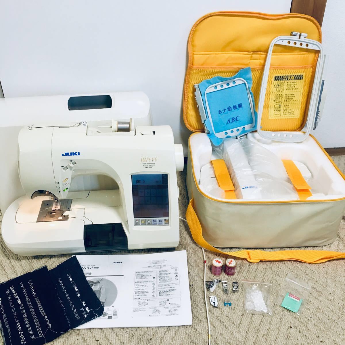 JUKI ミシンジュレーブ HZL-010 刺しゅう機 EM-3 と刺繍カード JUKI ミシンジュレーブ HZL-010 刺しゅう機 EM-3 と刺繍カード