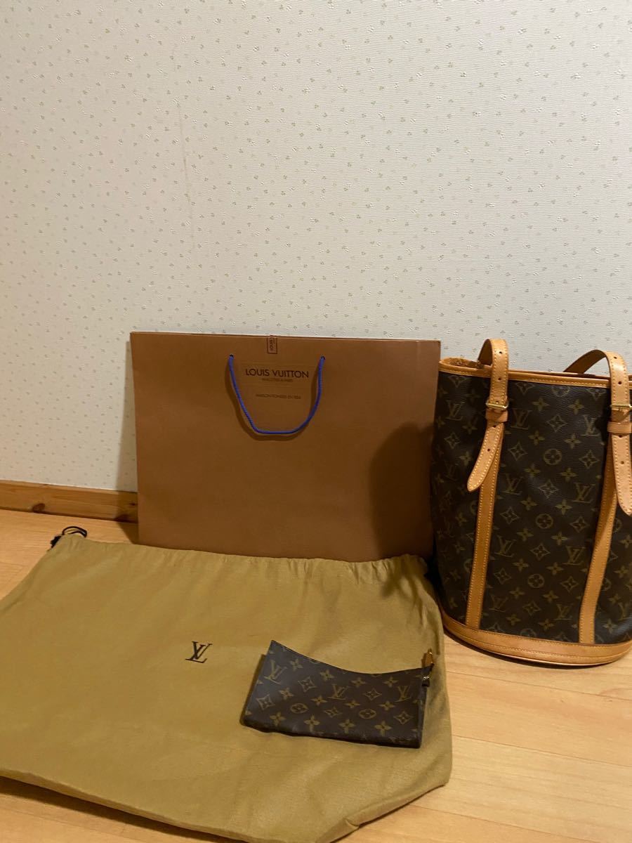 LOUIS VUITTON ルイヴィトン バケツ廃盤品 再値下げしました LOUIS VUITTON ルイヴィトン バケツ廃盤品 再値下げしました