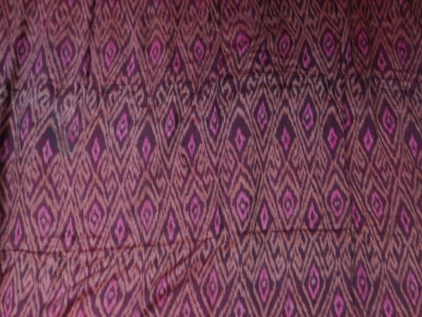 タイ　マッドミー シルクオールドクロスNO.74 87×97cm 　模様シルク細い絹糸　美しい　ｍａｄｍｅｅ　ｐａｓｈｉｎ　パ　シン_画像2