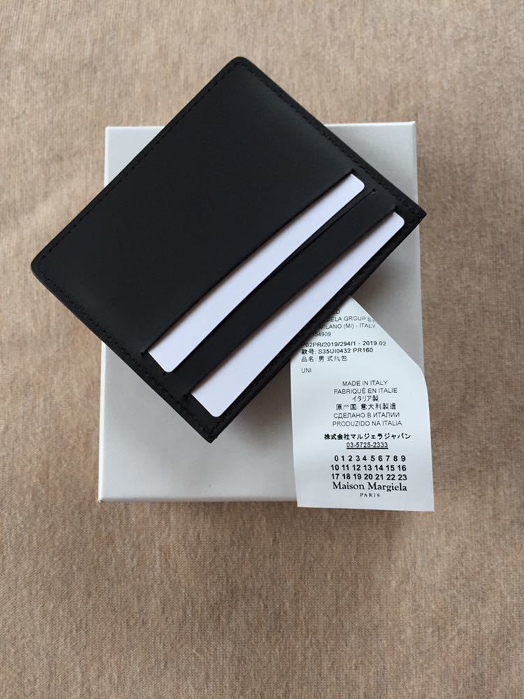 新品 メゾンマルジェラ エンボス カレンダーロゴ カードケース パスケース 財布 エナメル 19AW Maison Margiela 11 マルタン  メンズ カーキ