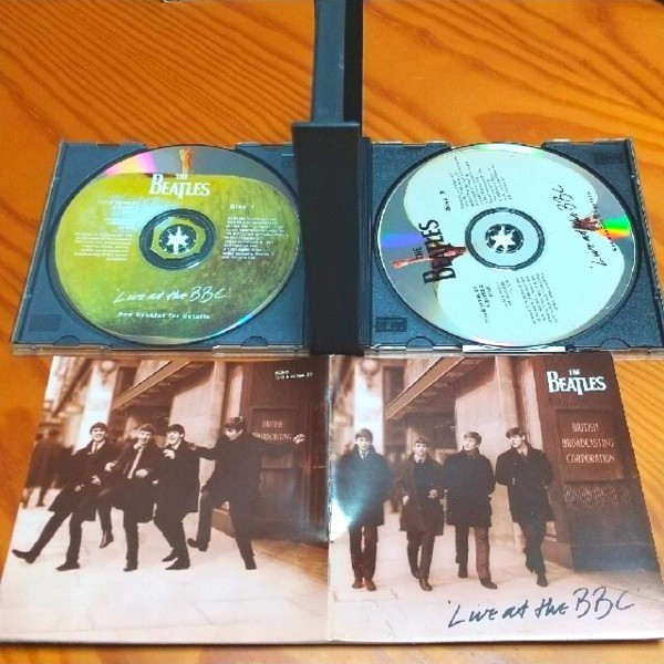 CD アルバム ビートルズ ２枚組 THE Beatles Live at the BBC ジョンレノン
