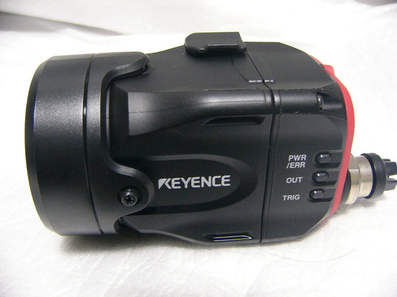 ☆新品同様☆ KEYENCE IV-500MA アンプ内蔵照明一体型画像判別センサ