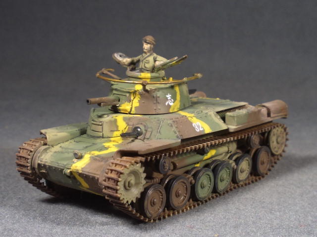 九七式中戦車チハ　1/72完成品送料無料　ドラゴンのサムネイル