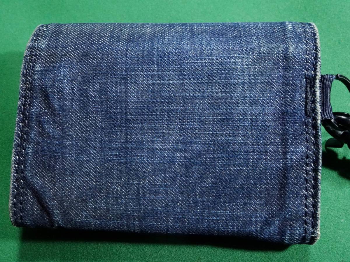 □ポーター x LEVI’s リーバイス コラボ 赤タグ ヴィンテージ風デニム生地 2つ折り 財布 ウォレットコード付 インディゴ 美品!!!□ □ポーター x LEVI’s リーバイス コラボ 赤タグ ヴィンテージ風デニム生地 2つ折り 財布 ウォレットコード付 インディゴ 美品!!!□