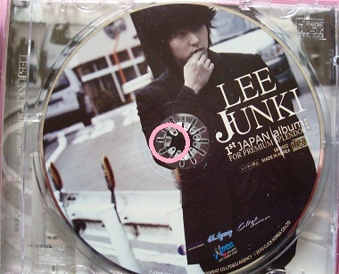 K) LEE JUNKI イ・ジュンギ 1st JAPAN album 通常版 FOR PREMIUM SPLENDOR CD Lee Joon Gi ポストカード　付き_ピンク〇：爪折れ