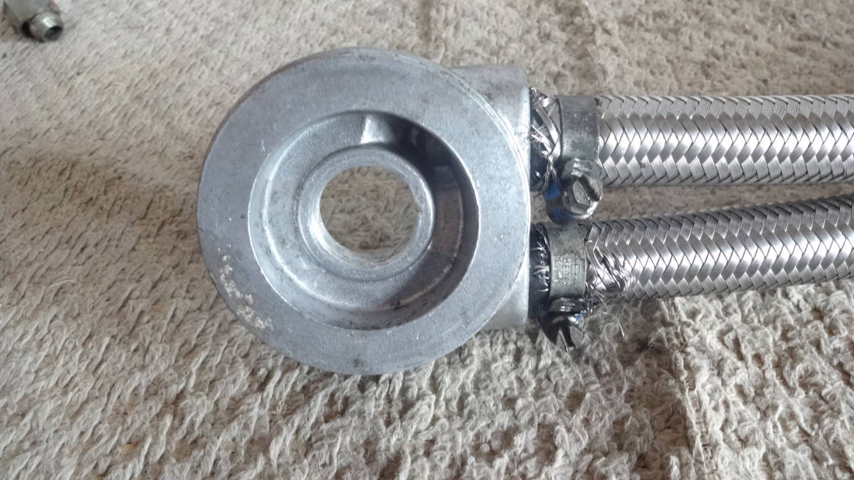 ヤフオク 希少な当時物 オイルクーラー取り出し 車種不明 ヤフオク 希少な当時物 オイルクーラー取り出し 車種不明