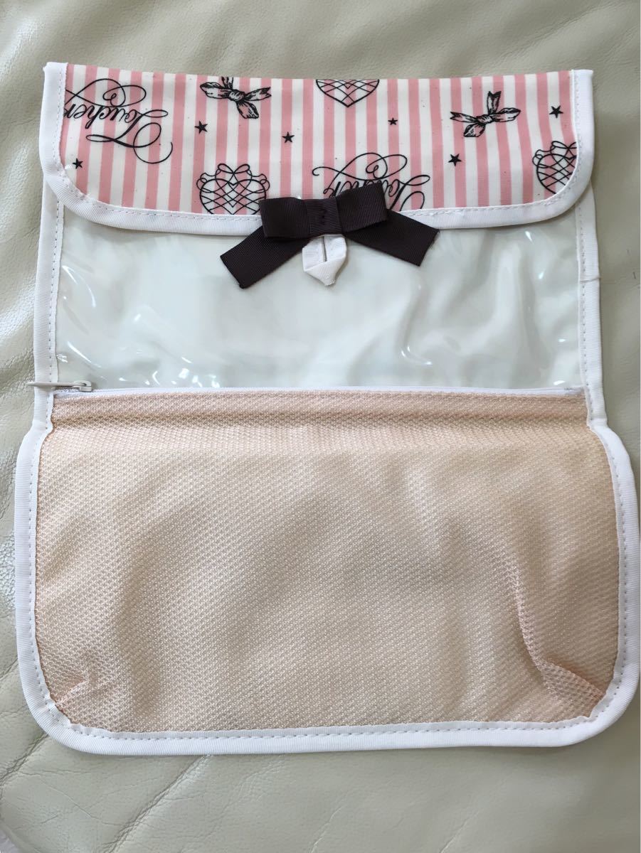 SALE★日本製 化粧ポーチ 新品未使用 かわいいピンクストライプポーチ リボン付き 防水 旅行