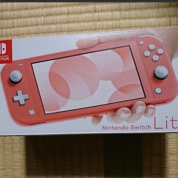 新品。ニンテンドースイッチ ライト コーラル Nintendo Switch