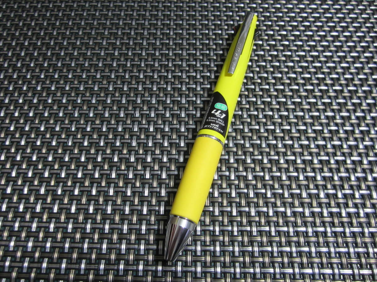 ☆新品未使用☆三菱鉛筆 5機能 多機能ペン ジェットストリーム 4&1 0.5ボールペン 0.5シャープペン レモンイエロー MSXE5-1000-05.28_画像1