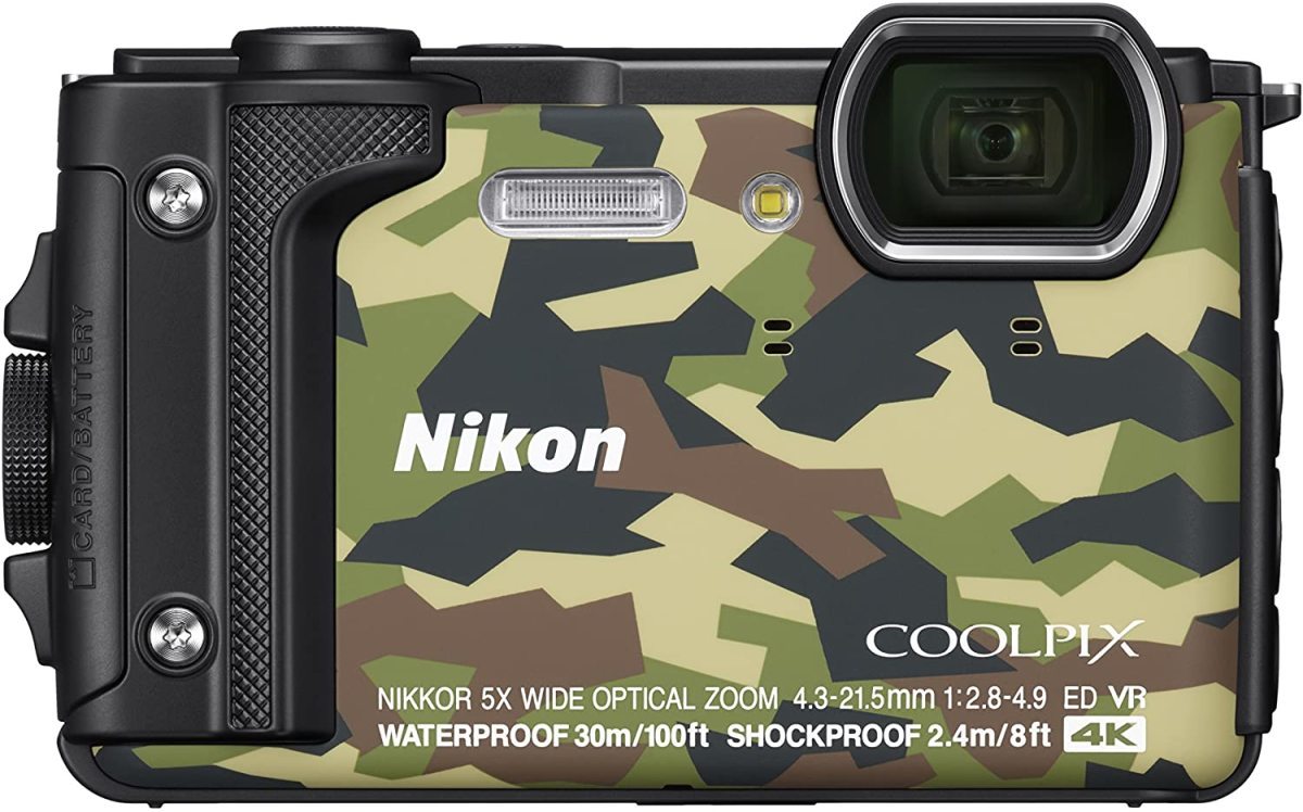 中古 美品 NIKON coolpix W300 注目 カモフラージュ ニコン 初心者 カメラ おすすす 逆輸入 人気