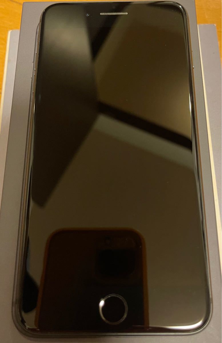 iPhone8 plus 256GB 黒色　超美品