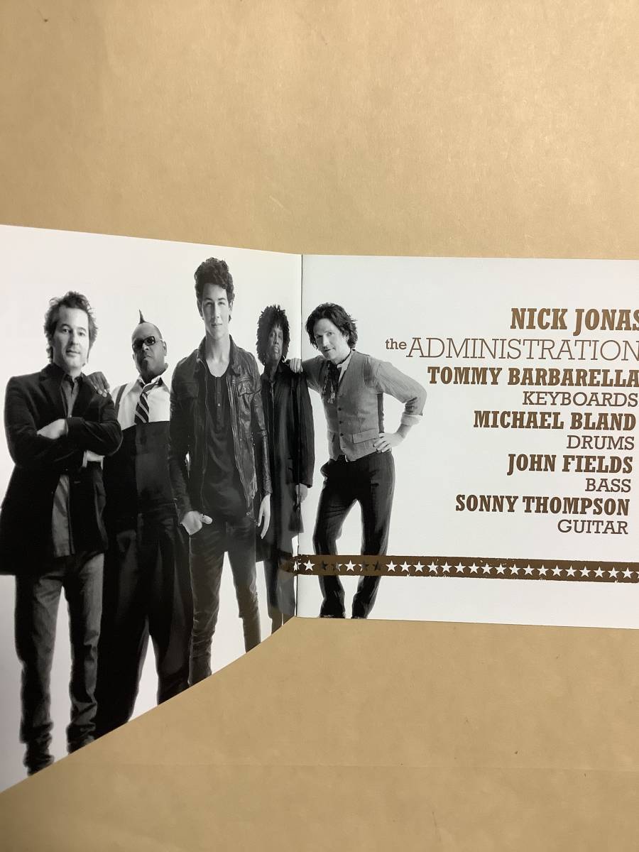 送料無料 NICK JONAS & THE ADMINISTRATION「WHO I AM」輸入盤