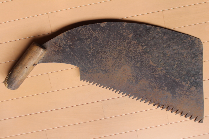  prompt decision # large saw 81cm[ Zaimei ] front . saw # tree .. saw # large break up for saw made material .. shop cutlery . industry mountain work . carpenter's tool . store furniture old tool antique Showa Retro antique 