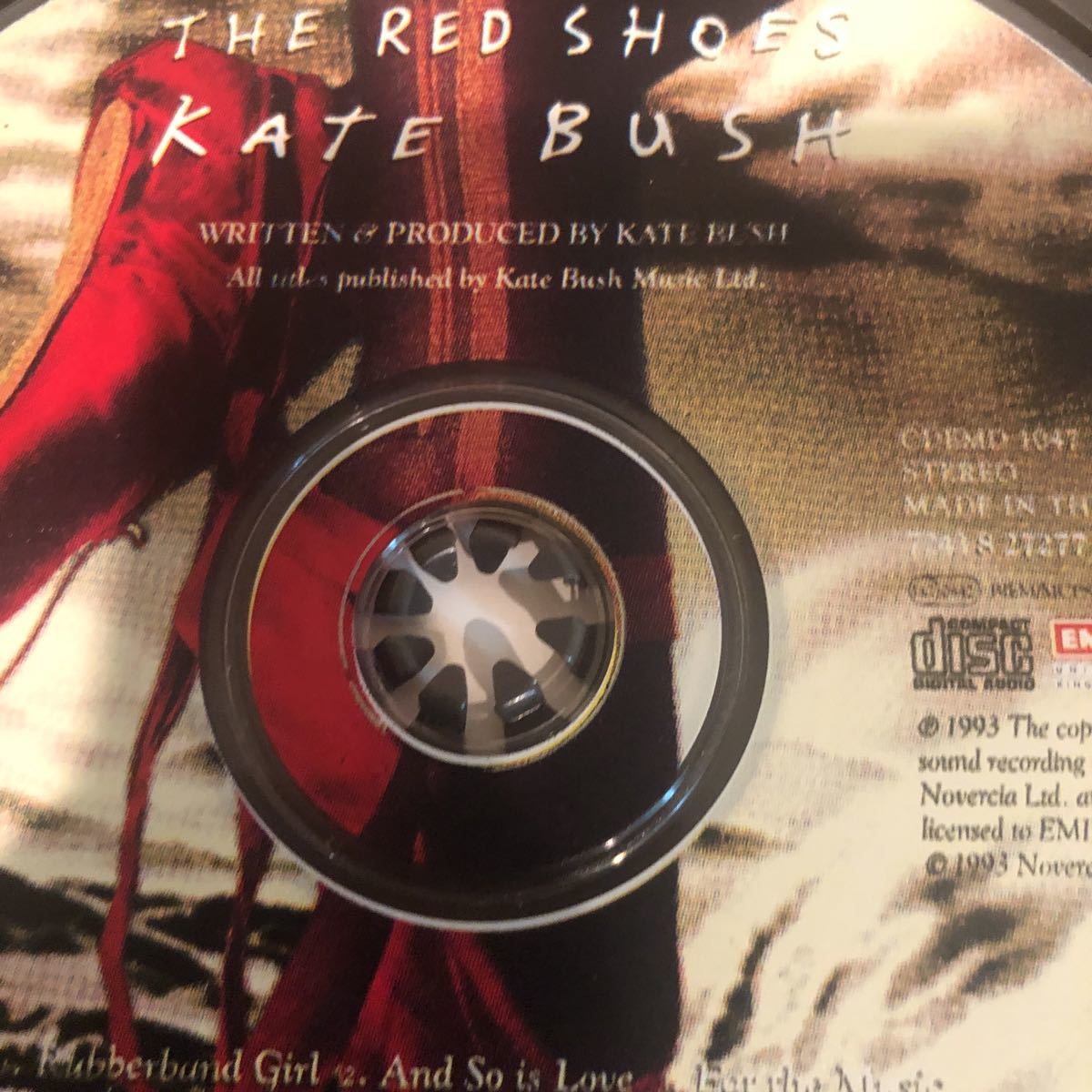 送料無料　Kate Bush「The Red Shoes」輸入盤　状態良好　レア?ピクチャーCD ケイト・ブッシュ